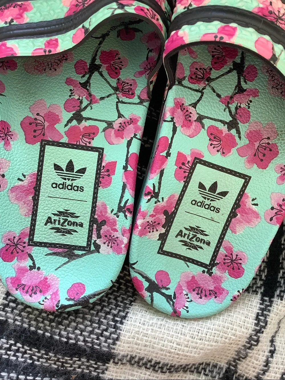 Arizona tea adidas limited edition slides